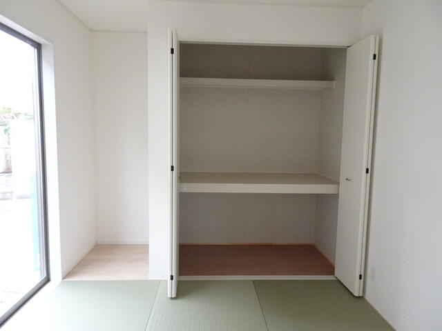 大容量のクローゼットで収納たっぷり。