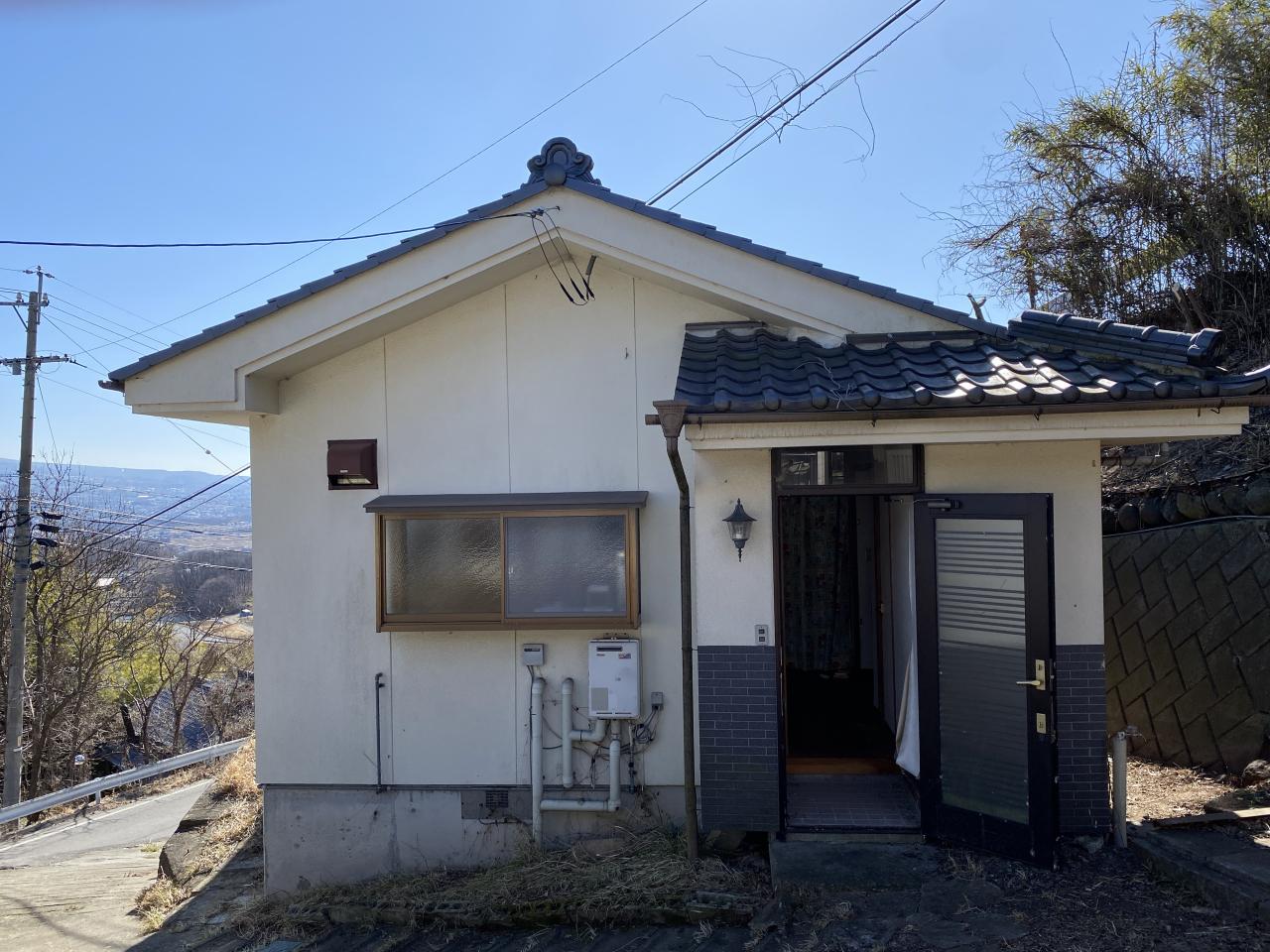 離れ正面
