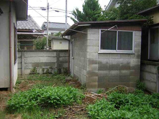 別棟ブロック積物置