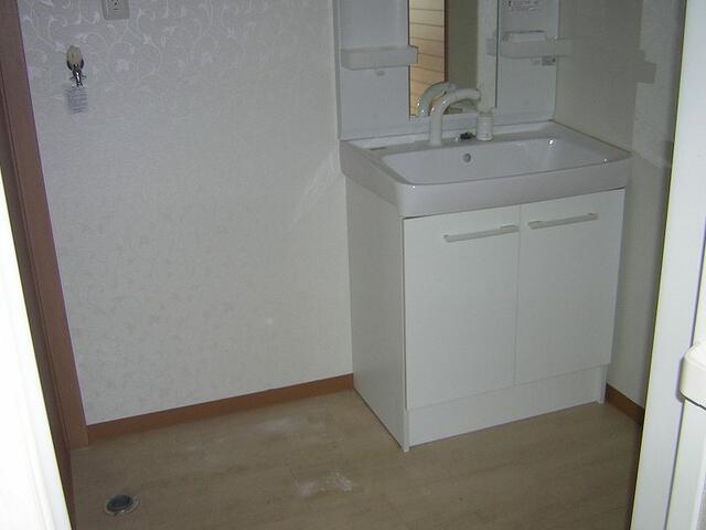 洗面器と洗濯機置場