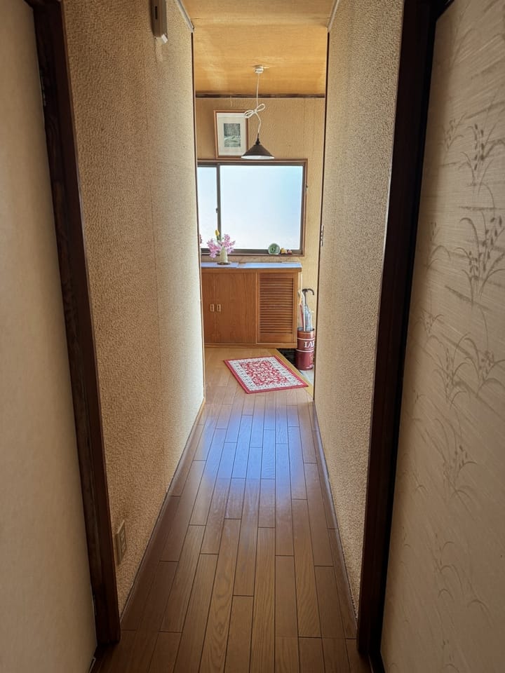 1階:廊下
