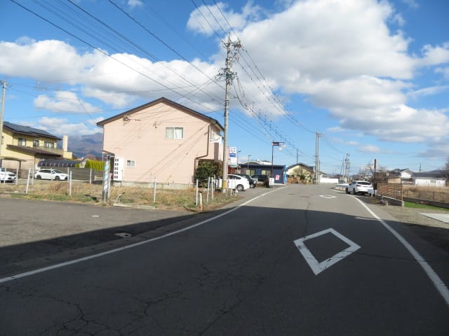 南側前面道路