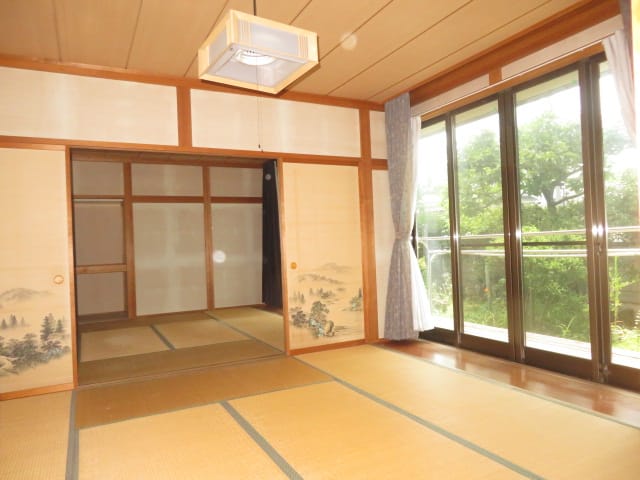 和室(西側8帖)