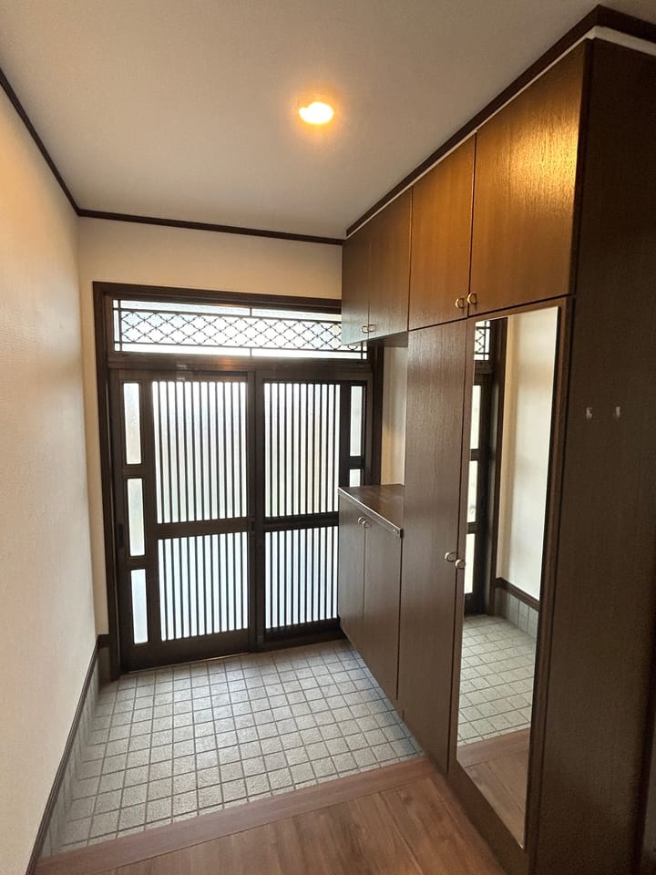 毎日家族が出入りする玄関♪住まいの第一印象を決める大切な空間です。リフォーム済みの住まいで、新しい暮らしを気持ちよくスタートできます♪
