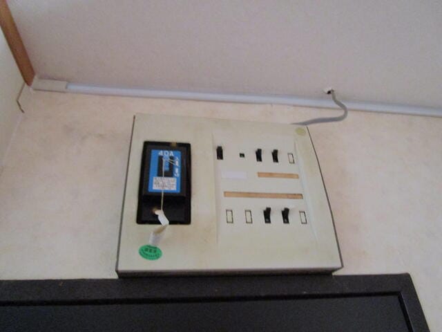 102号室分電盤40A