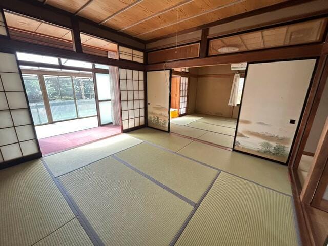 1階の和室です