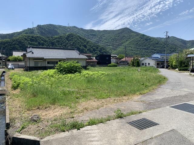 北側道路より