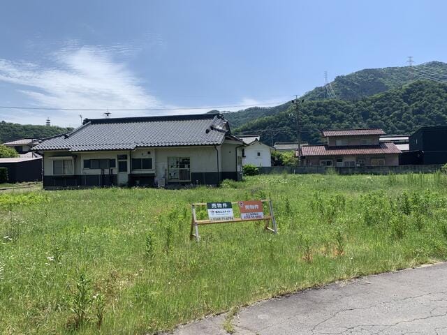 北側道路より