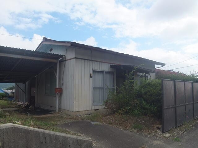 離れ
