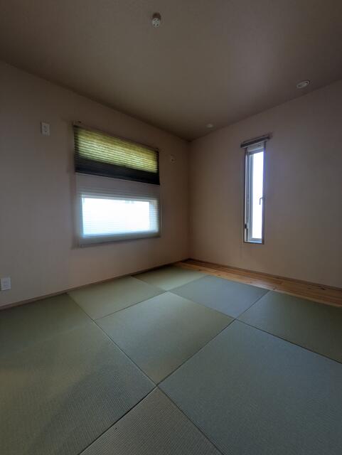 和室4.5帖床の間もあります