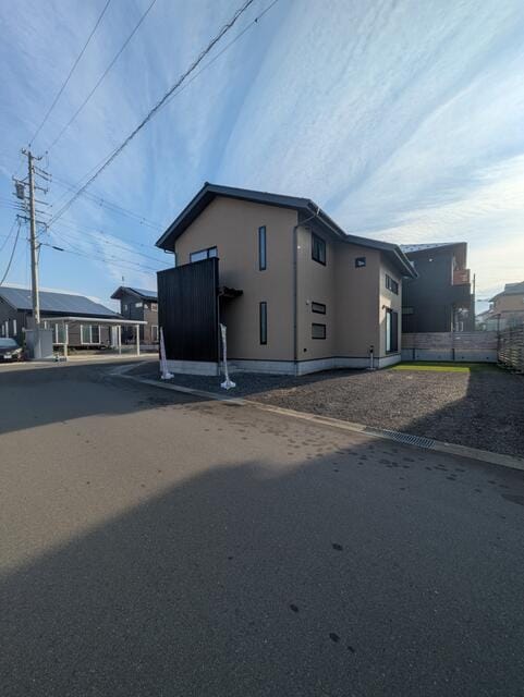 駐車場3台可能です