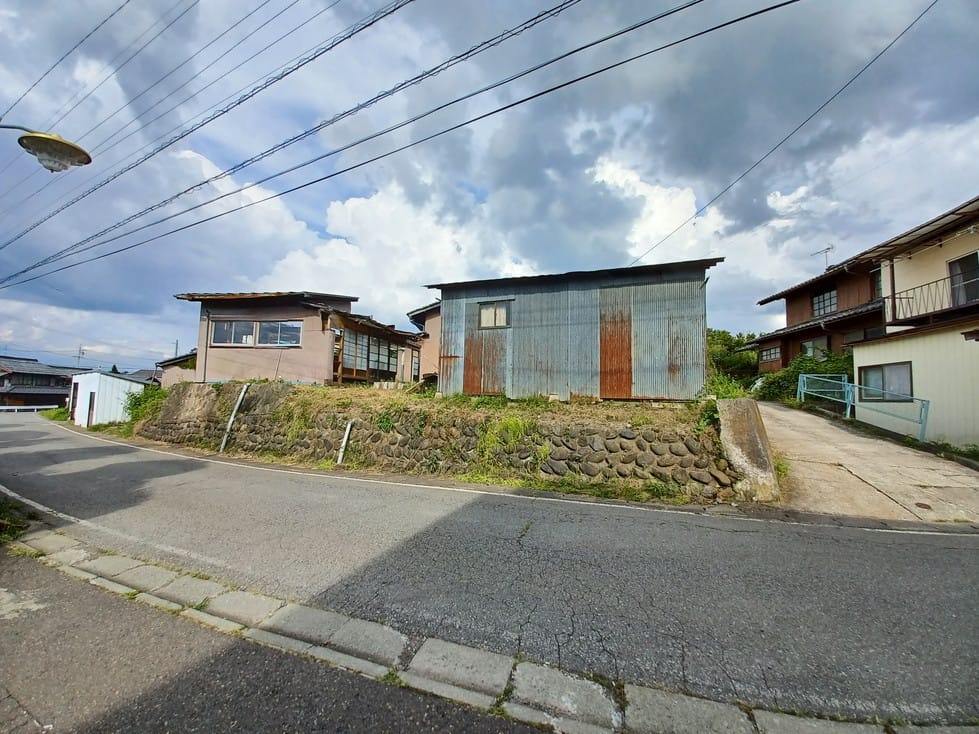 一段上がった地形ですので、気持ちよく過ごせるかと思います