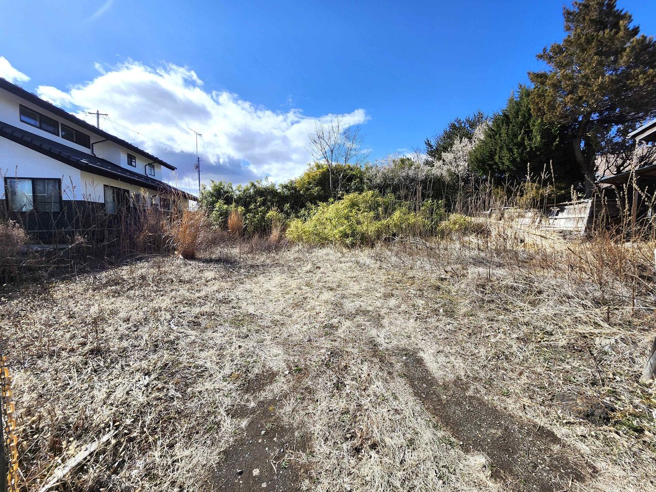 駅近でありながら喧騒の少ない立地です