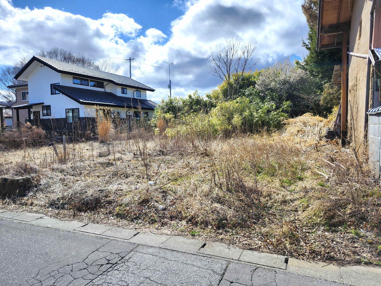 道路とは大きな段差も無くフラットです
