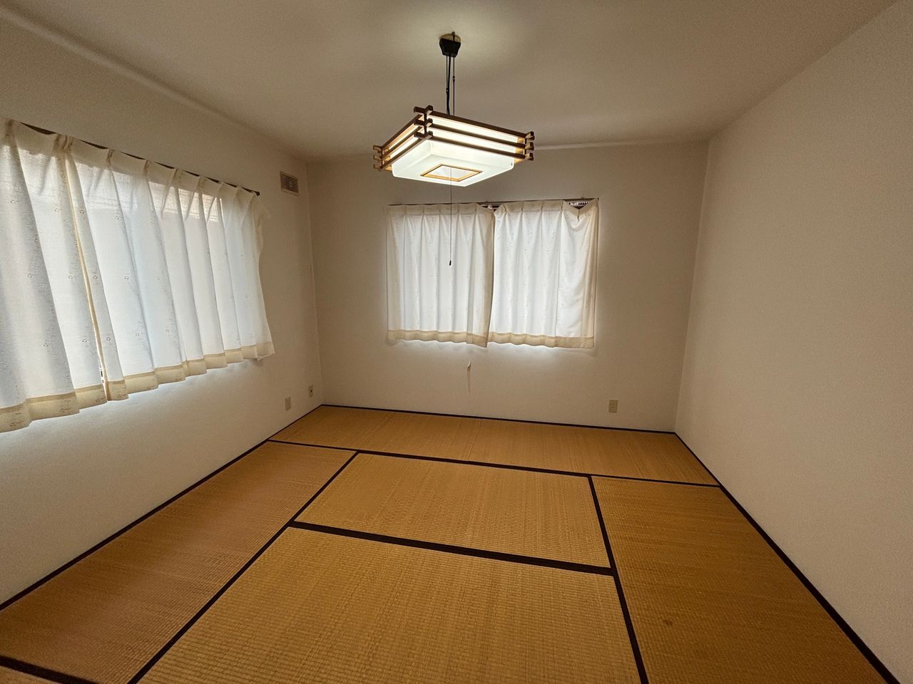 2階和室8帖