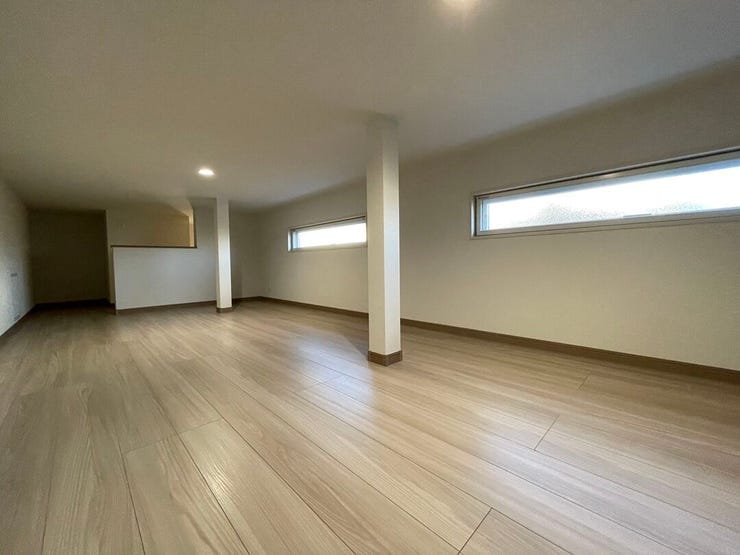 屋根裏収納