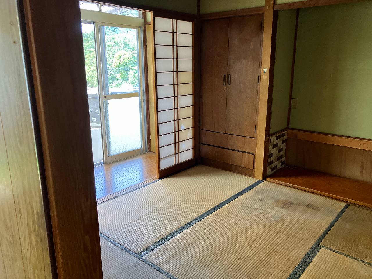 居間