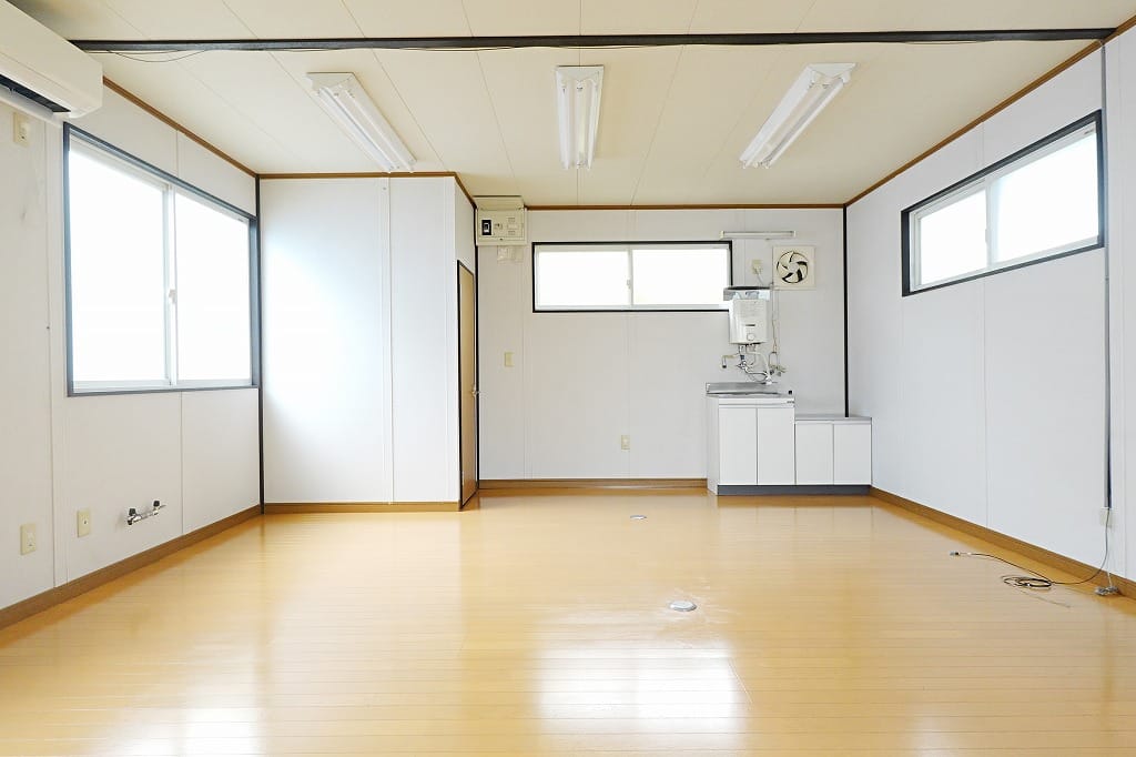 南西側から撮影