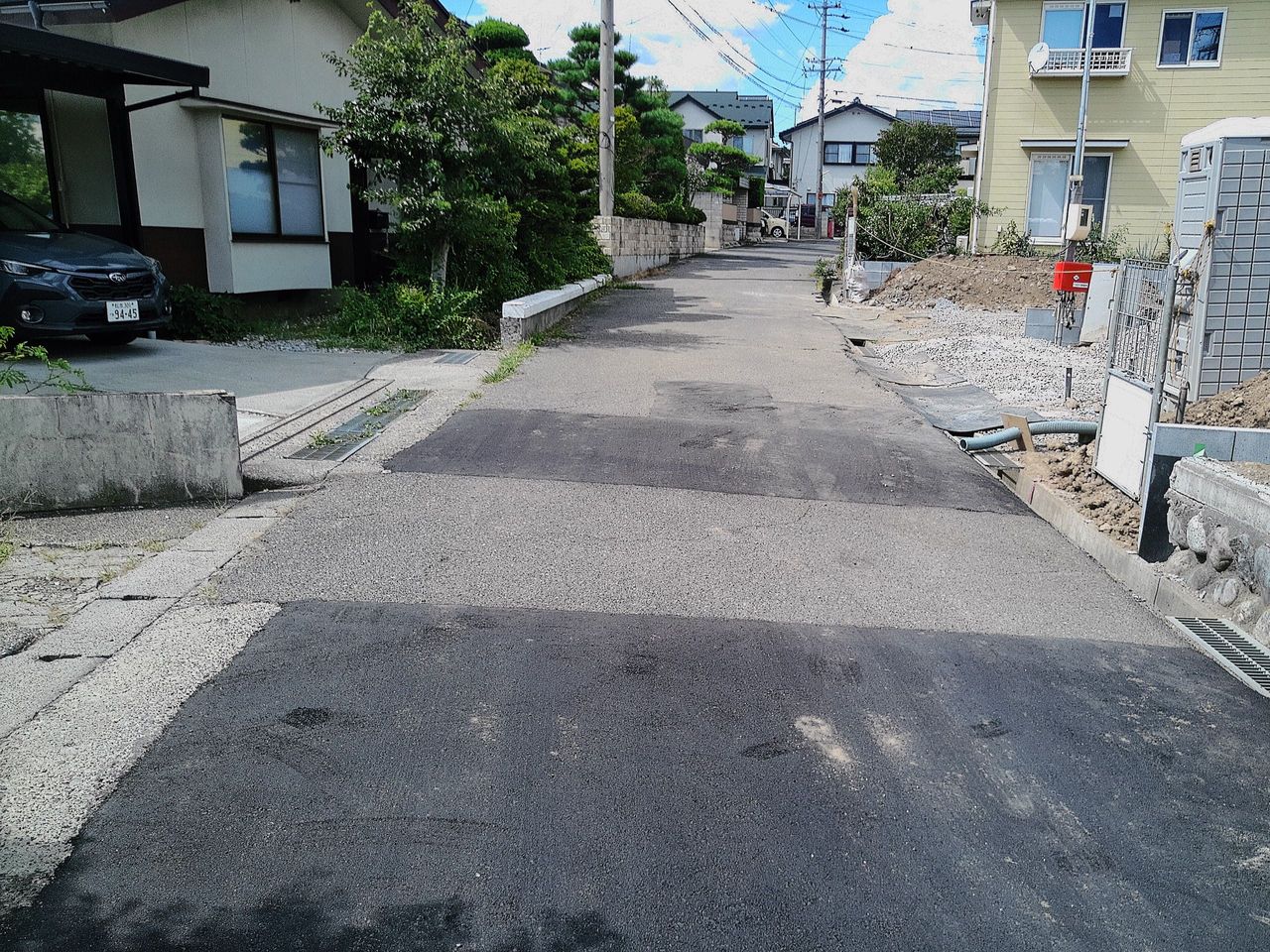 前面道路(南から撮影)