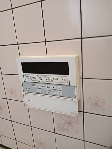 バスリモコン