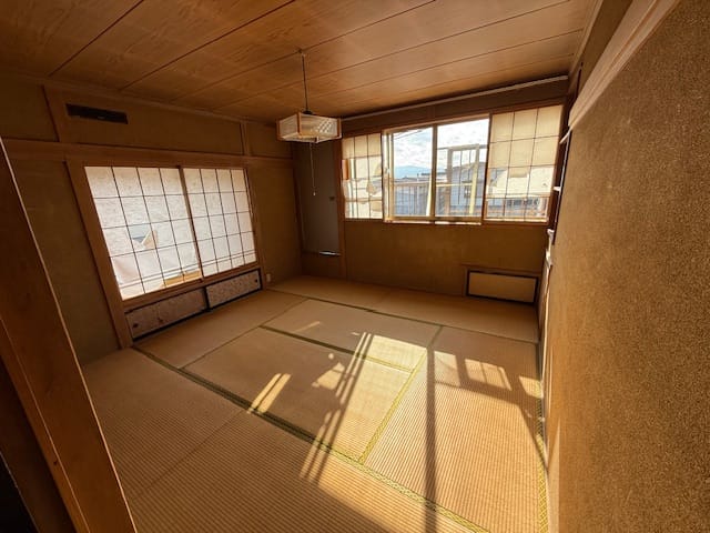 2階8畳和室
