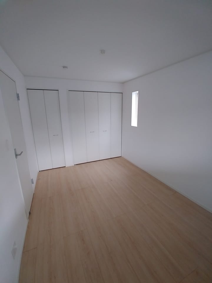 2F洋室(6.7帖)
