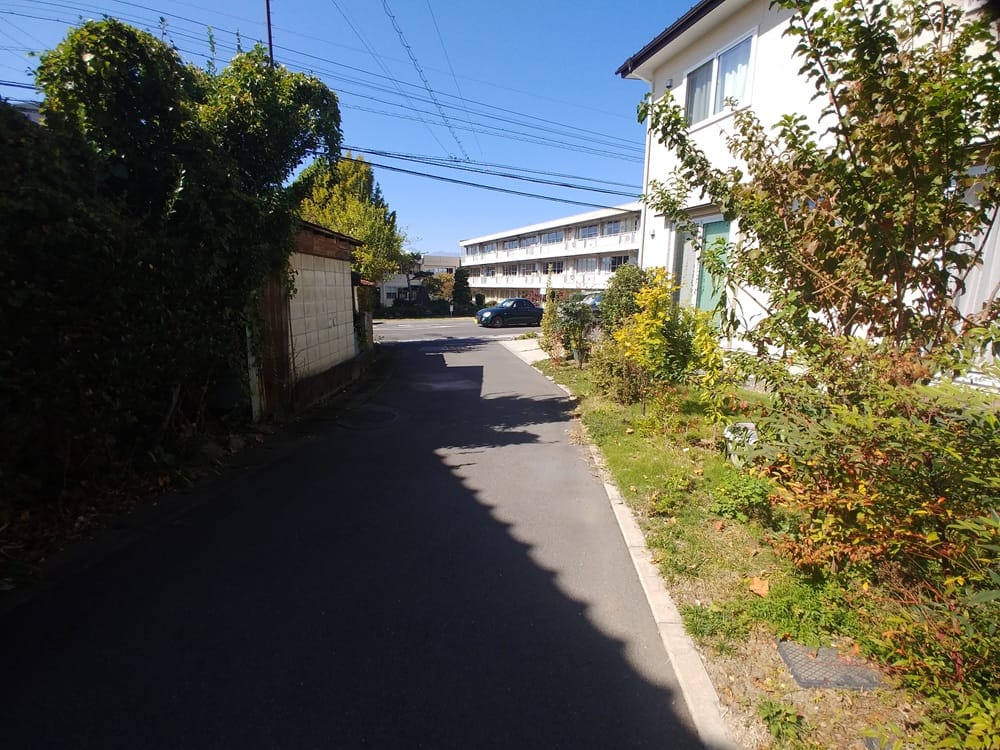 南側前面道路