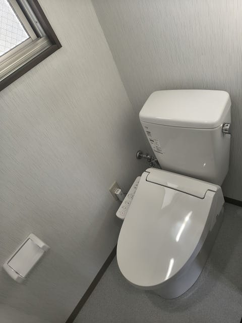 シャワー付トイレ