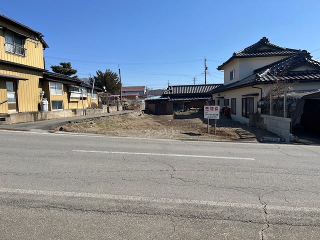 巾広の前面道路沿い