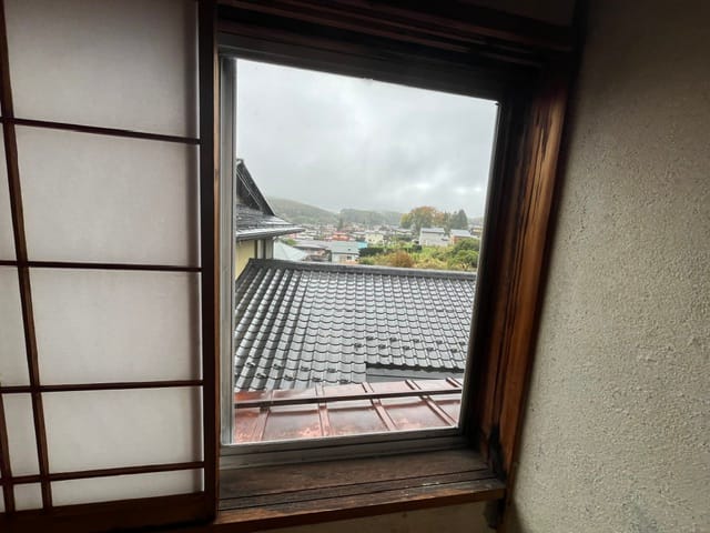 東を望む