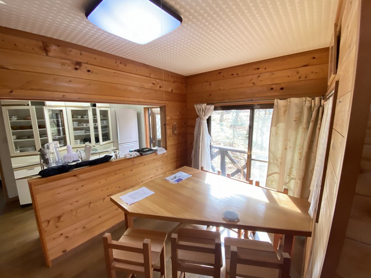 キッチン前テーブル