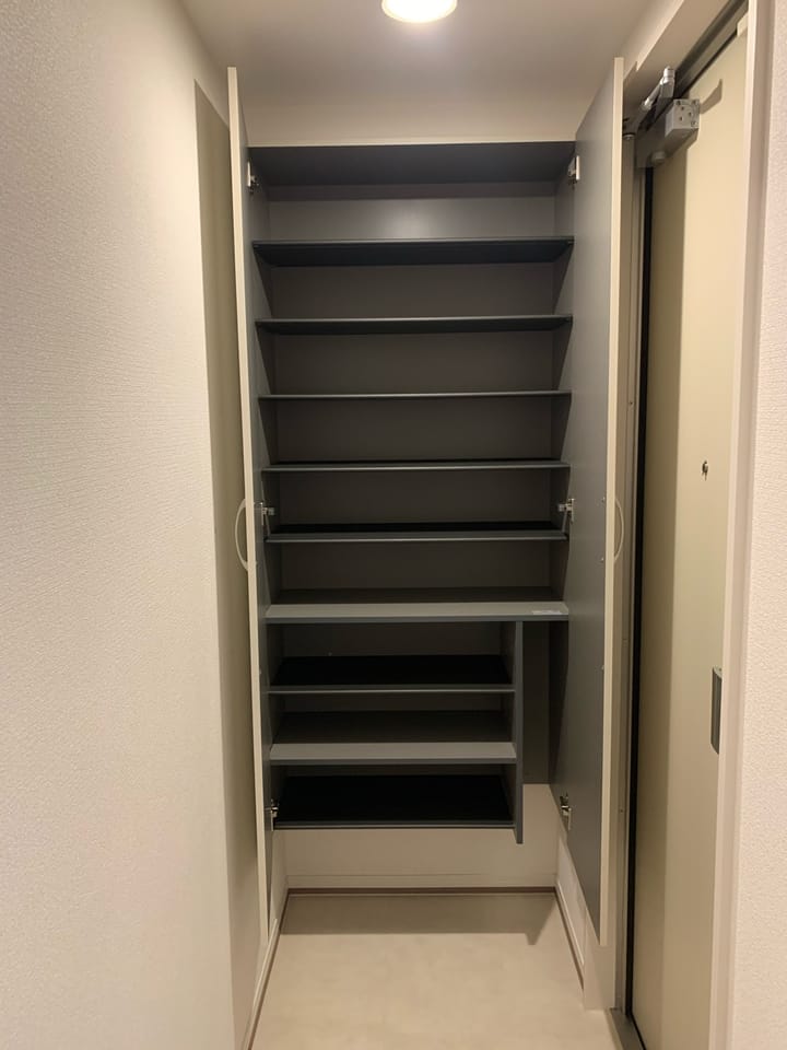シューズボックス