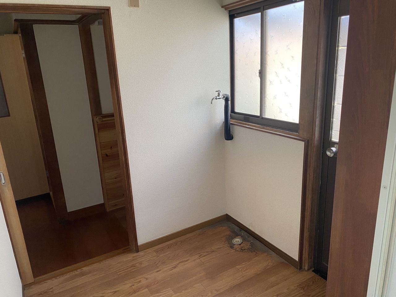 洗濯機置き場