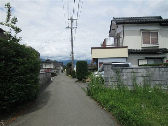 東側より 南側道路付き