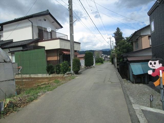 西側より 南側道路付き