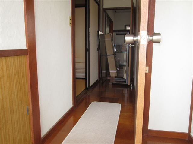 離れ 玄関ホール