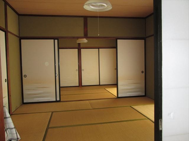 離れ 続き間