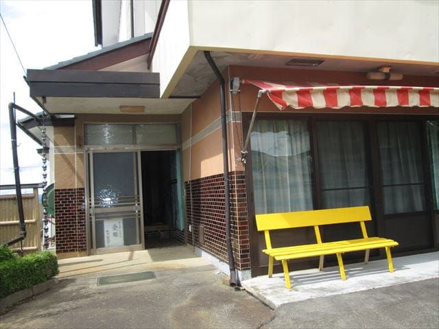 玄関前