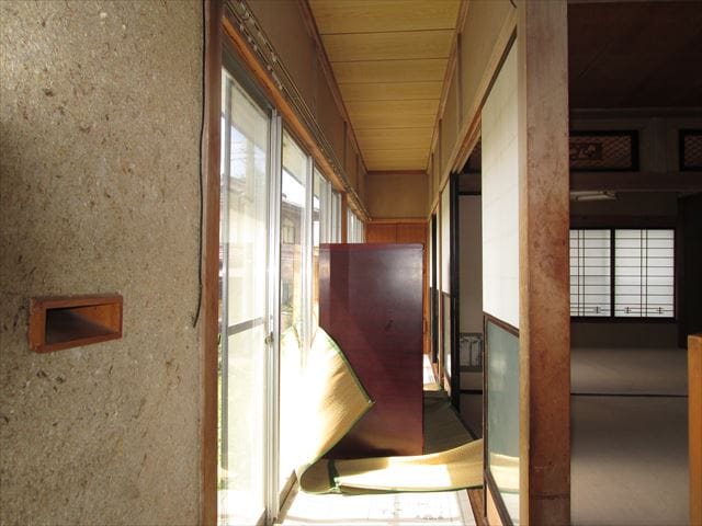 南側にある内縁