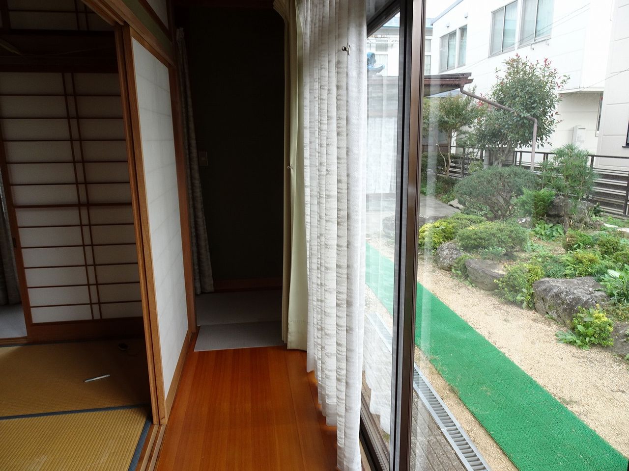 1階和室横廊下(増築)