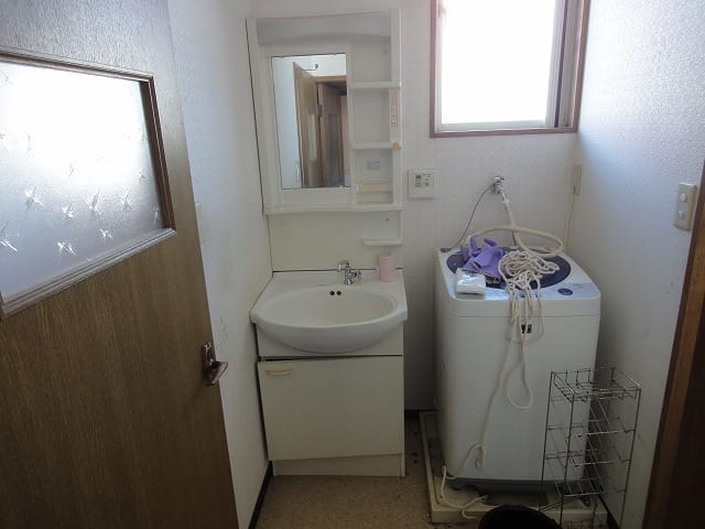 洗面・脱衣室(残存物は片付けます)