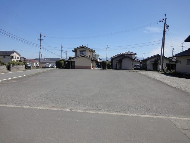 西端から東方向です。