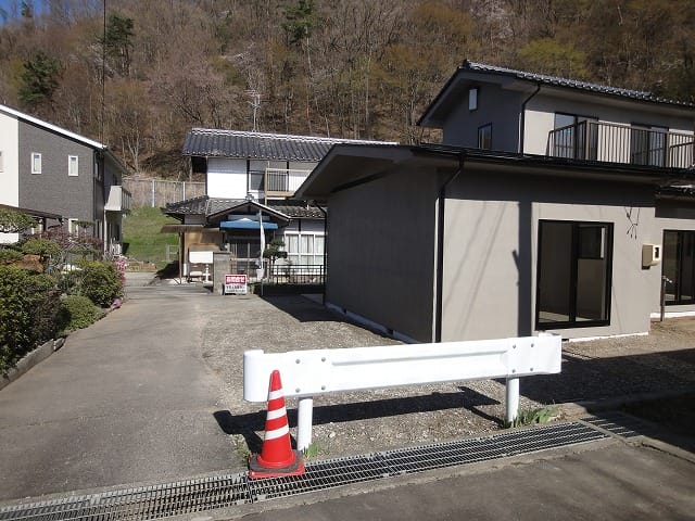 北側の接道の様子です。