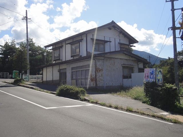 建物は解体撤去します