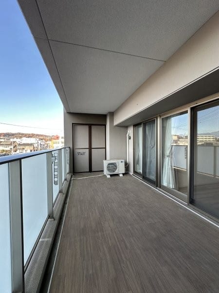 奥行きのあるバルコニー