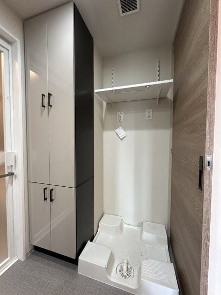 洗面収納・洗濯機置場