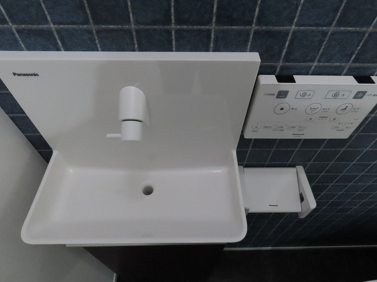 設備：1階トイレ手洗い場