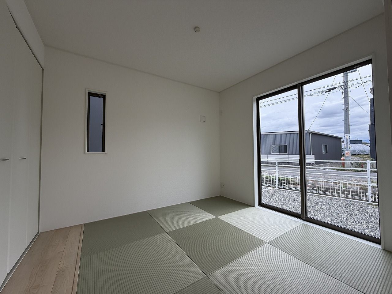 1階:洋風和室5.25帖