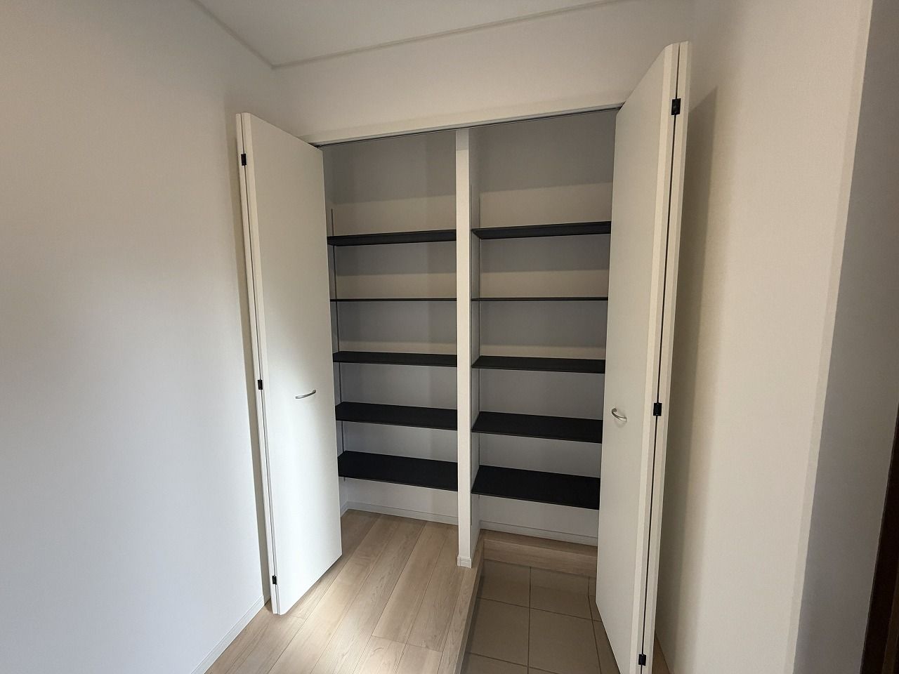 シューズボックス