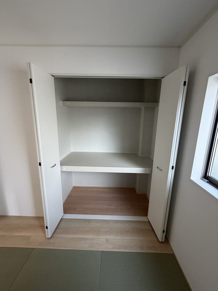 1階:洋風和室5.2帖